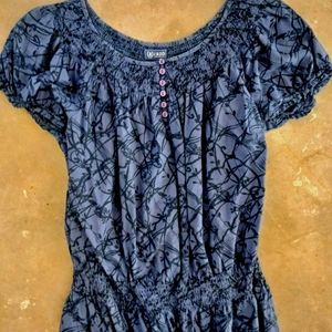 Izod size Large Floral Blouse.